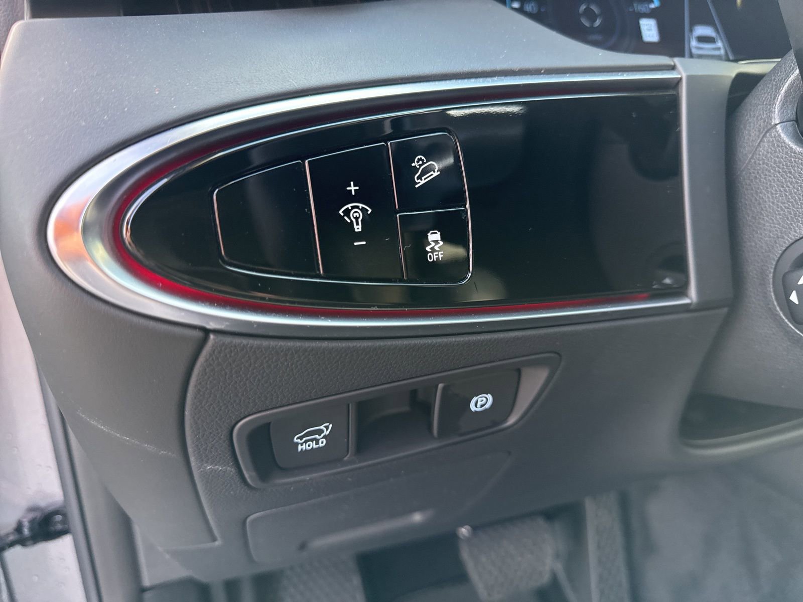 Used 2025 Genesis Electrified GV70 Advanced w/ Prestige Package image 21