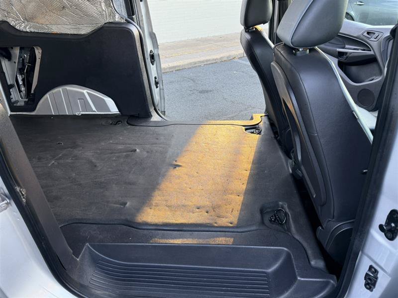 Used 2017 Ford Transit Connect XL FWD image 10