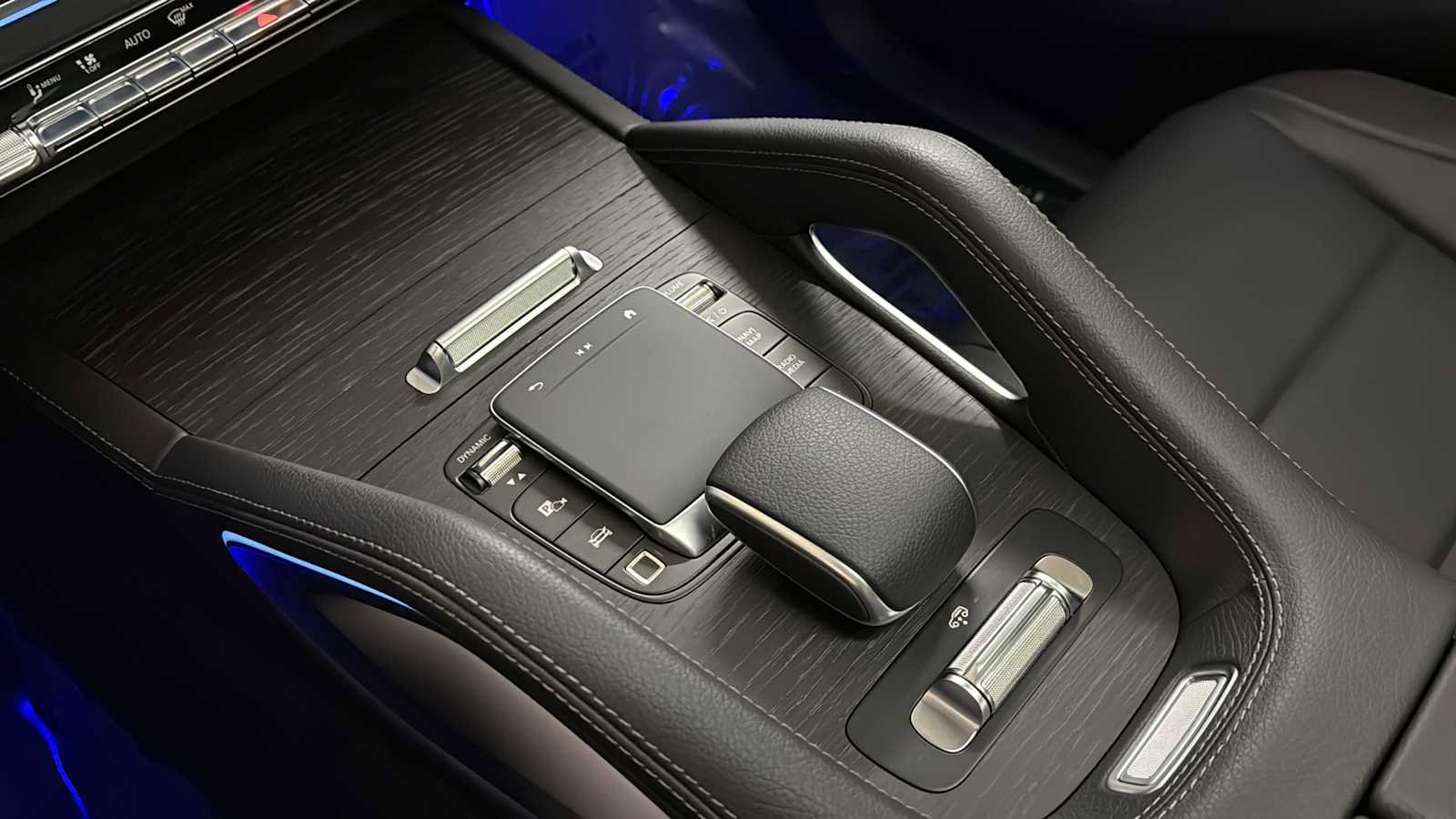 New 2026 Mercedes-Benz GLS 450 4MATIC image 25
