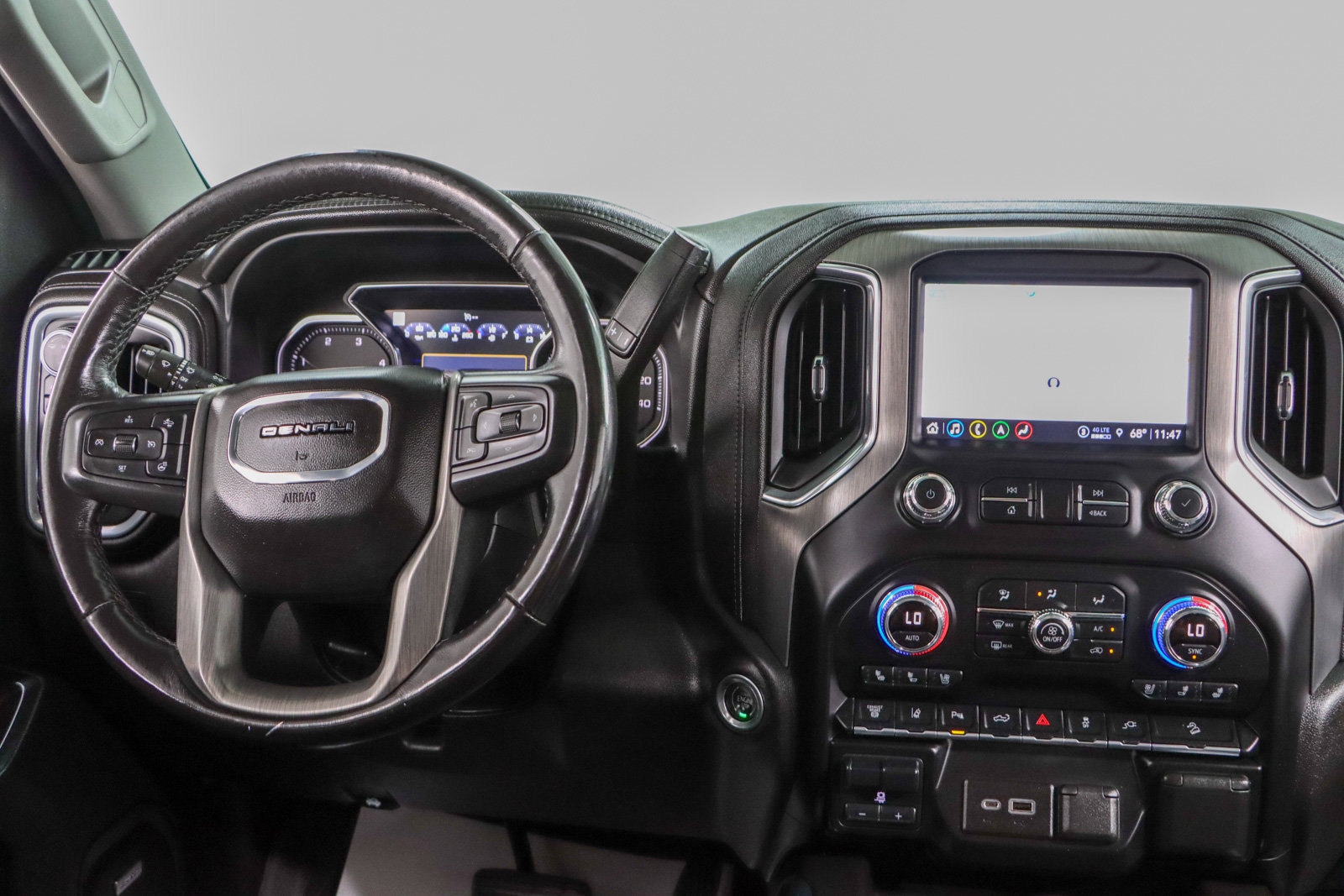 Used 2022 GMC Sierra 2500 Denali AWD/4WD image 18