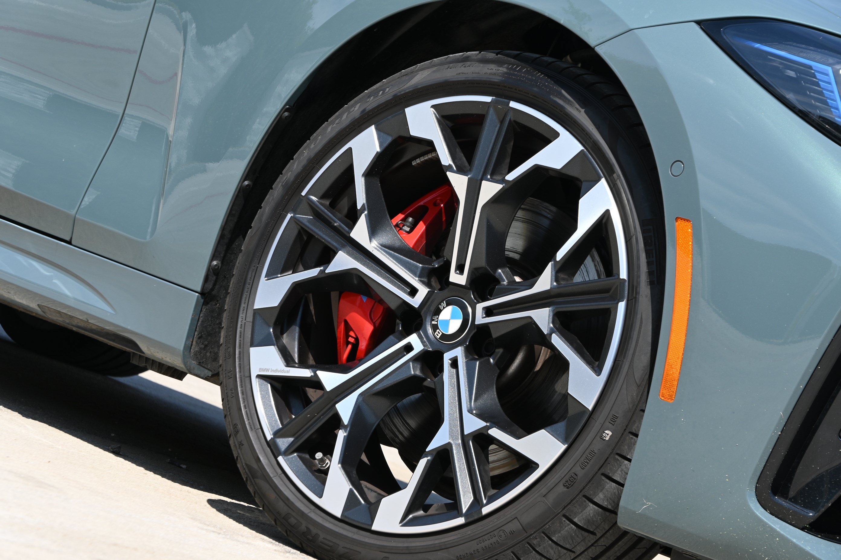 Used 2026 BMW M440i Convertible w/ Premium Package RWD image 13