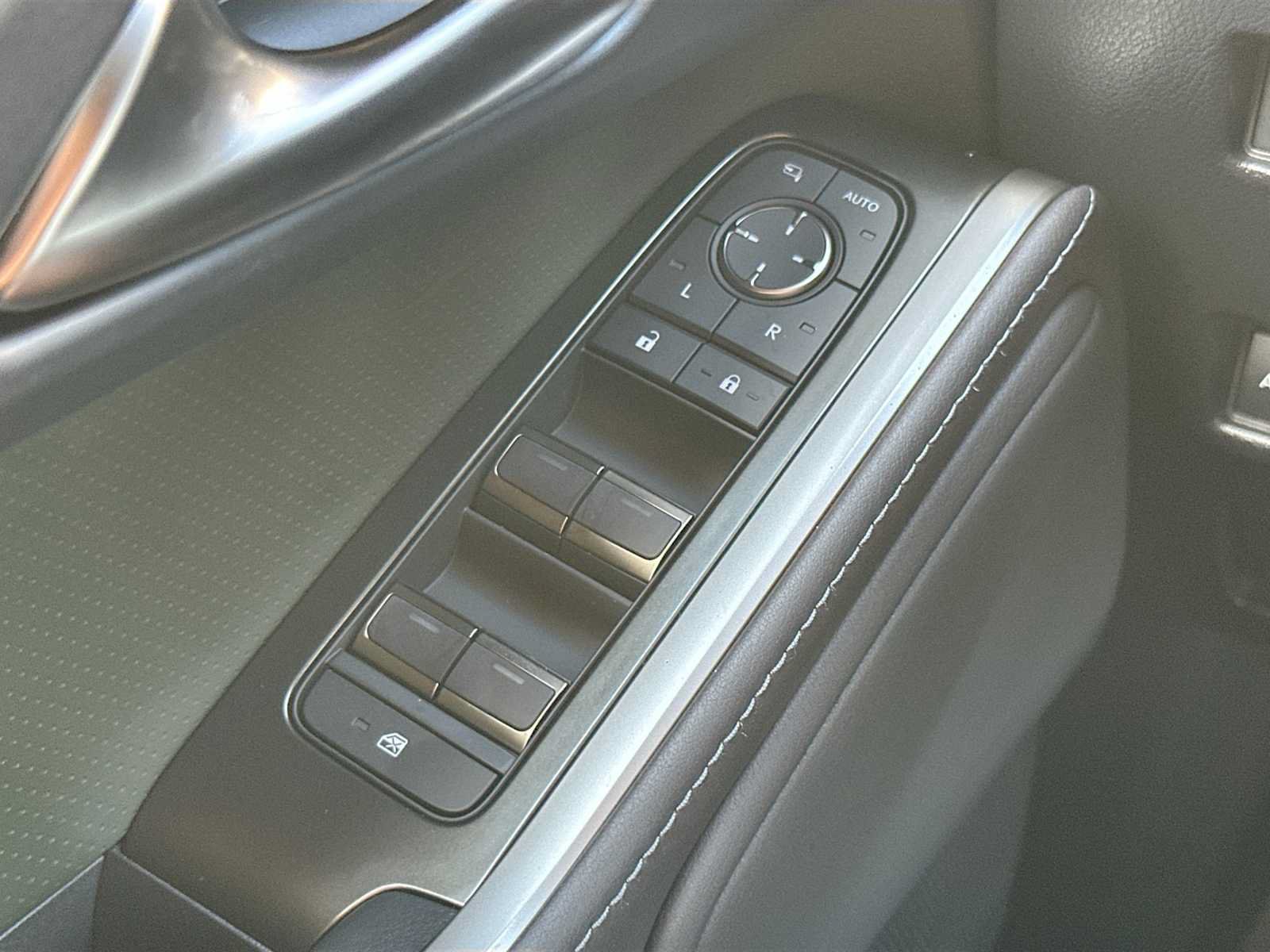 Used 2026 Lexus GX 550 AWD/4WD image 17