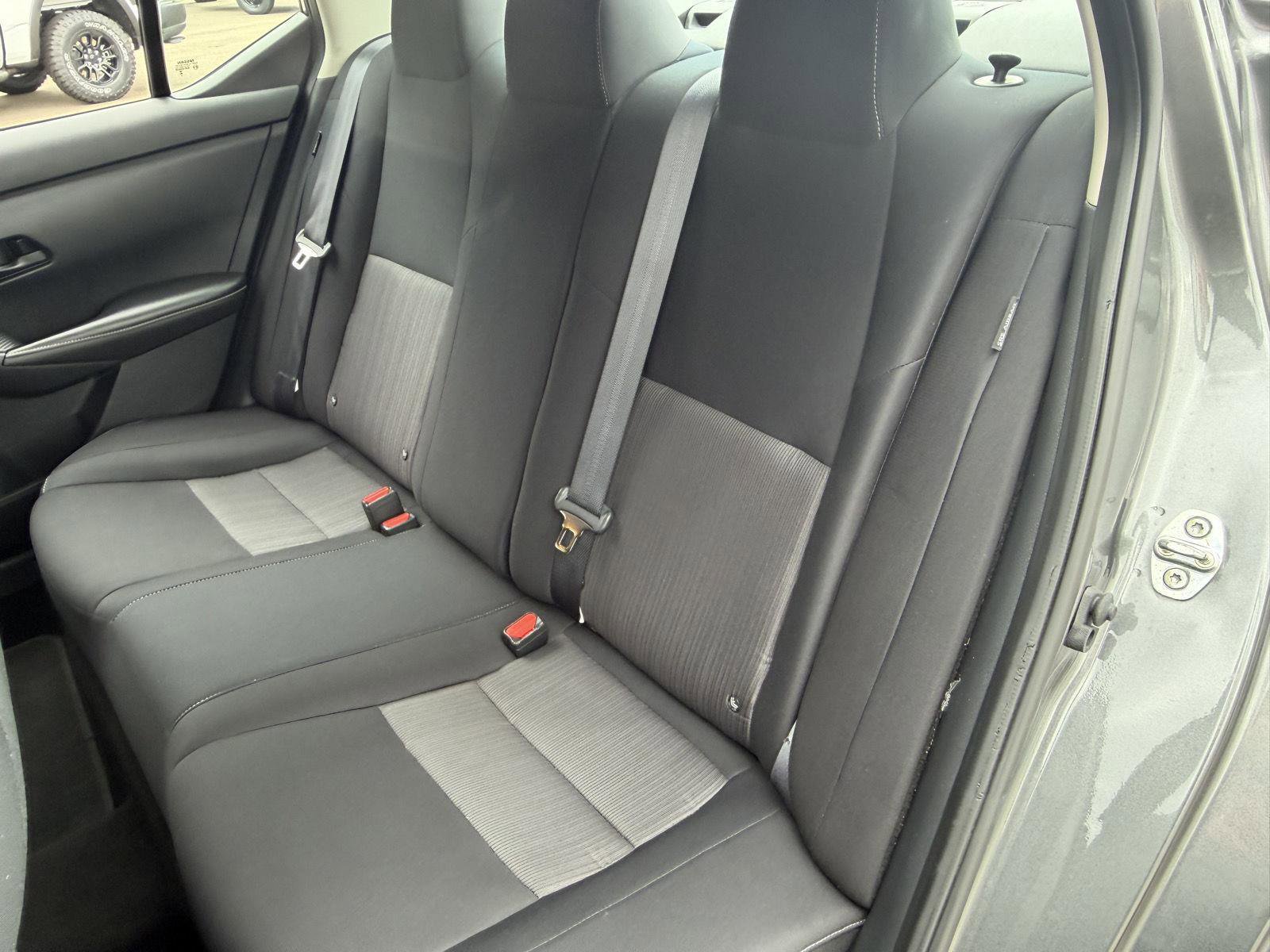 Used 2024 Nissan Sentra SV FWD image 17