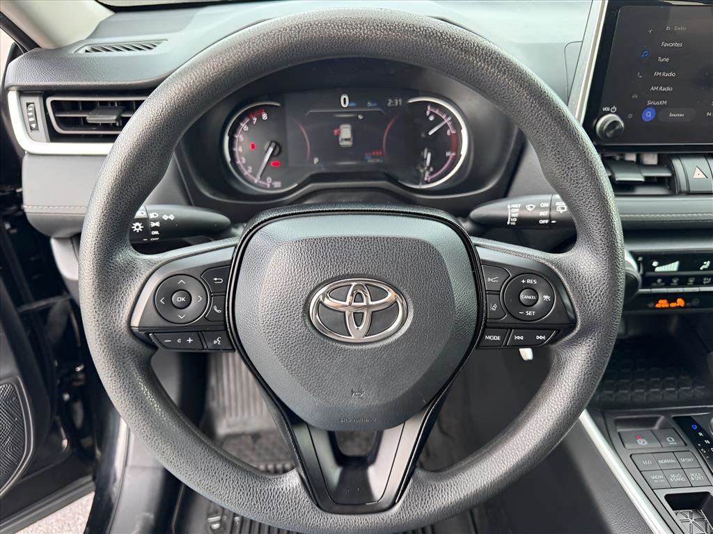 Used 2024 Toyota RAV4 LE image 22