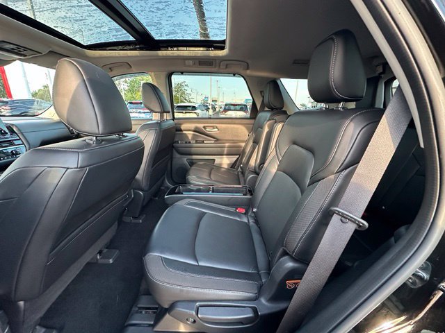 Certified 2022 Nissan Pathfinder SL w/ SL Premium Package AWD/4WD image 28