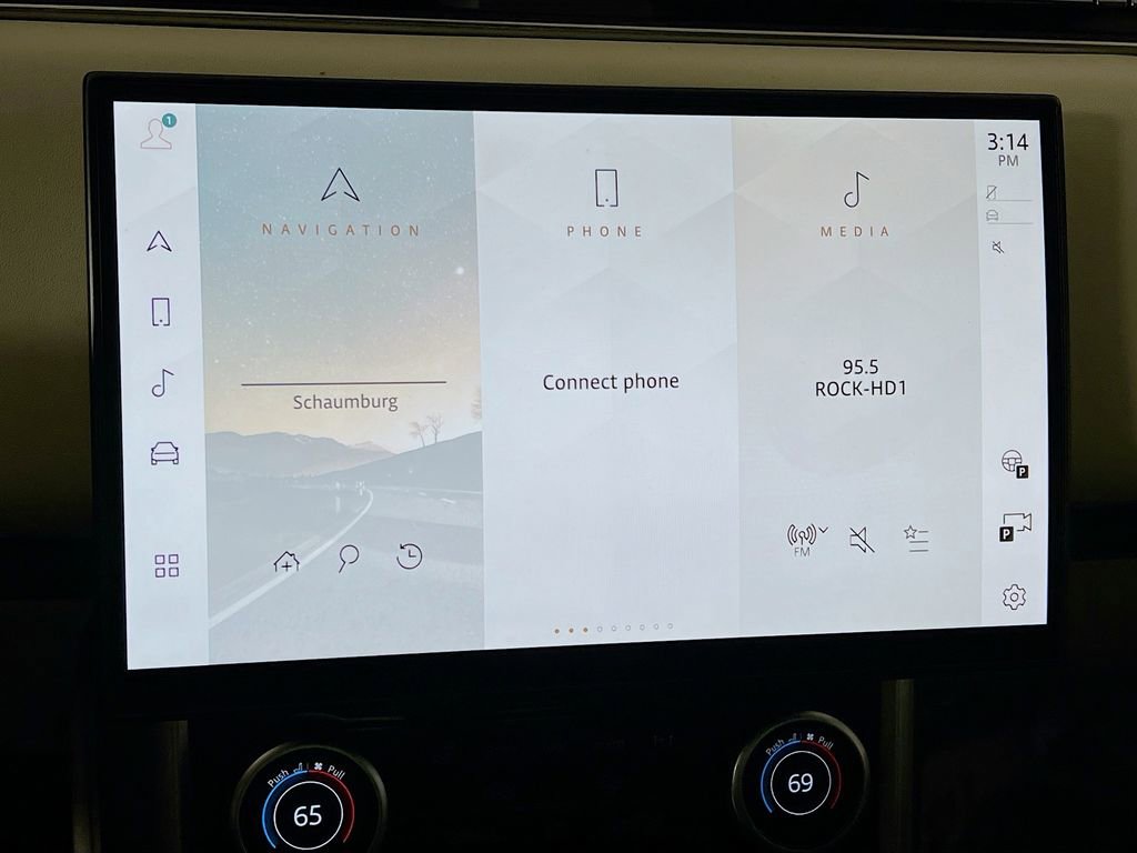 Used 2022 Land Rover Range Rover Long Wheelbase SE image 15