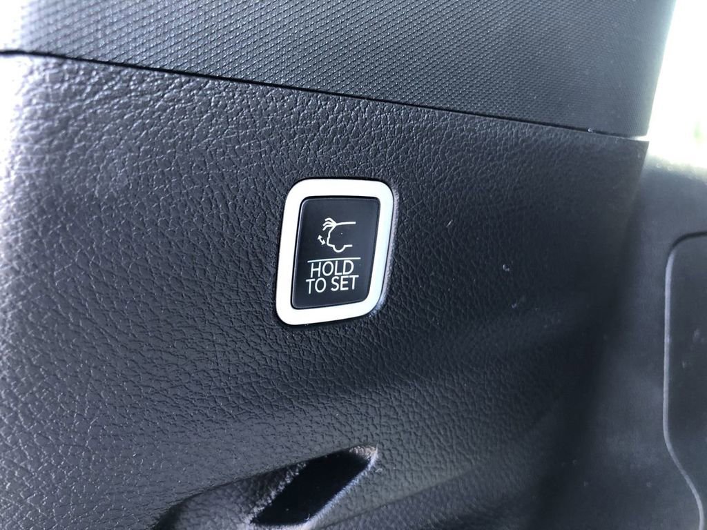 New 2026 Jeep Grand Wagoneer L 4WD image 18