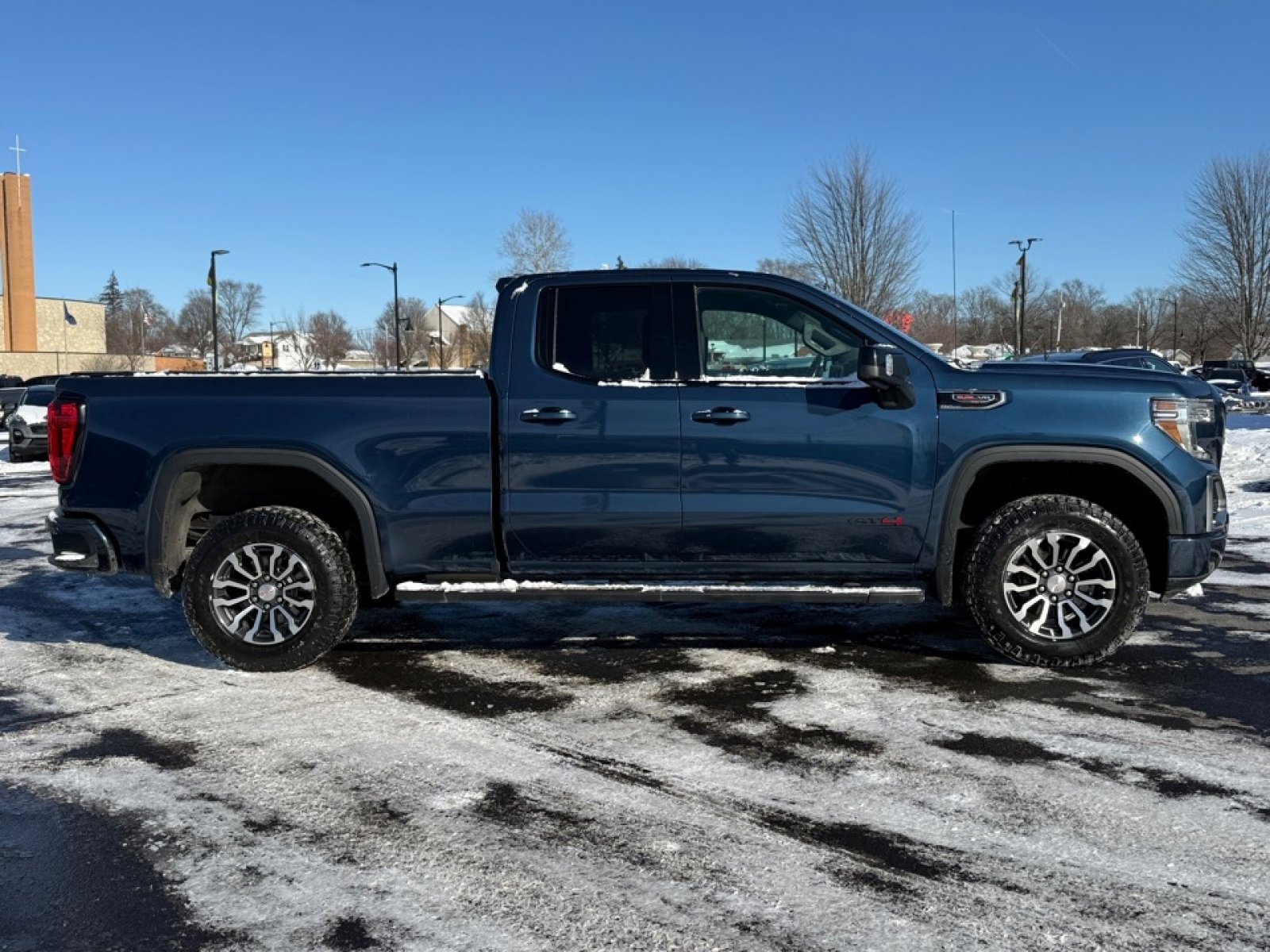 Used 2019 GMC Sierra 1500 AT4 w/ Off Road Performance Package image 9