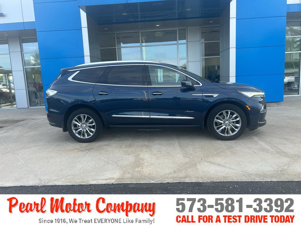 Certified 2023 Buick Enclave Avenir w/ Avenir Technology Package AWD/4WD image 3