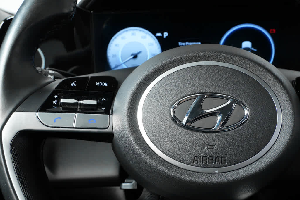 Certified 2023 Hyundai Elantra SEL w/ Convenience Package image 10