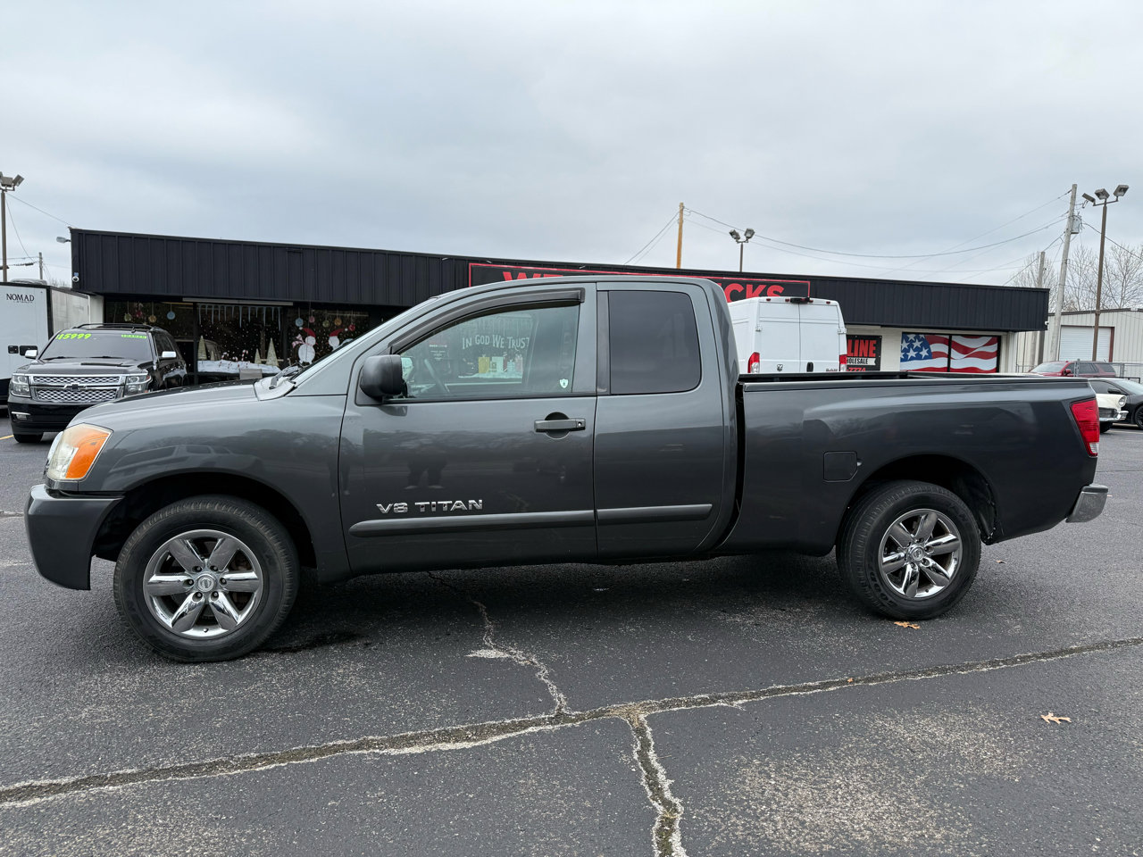 Used 2008 Nissan Titan XE image 3