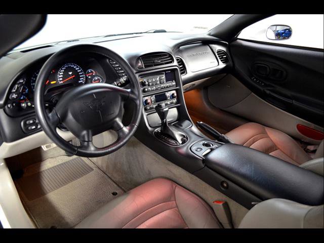 Used 2004 Chevrolet Corvette Coupe w/ Preferred Equipment Group image 12