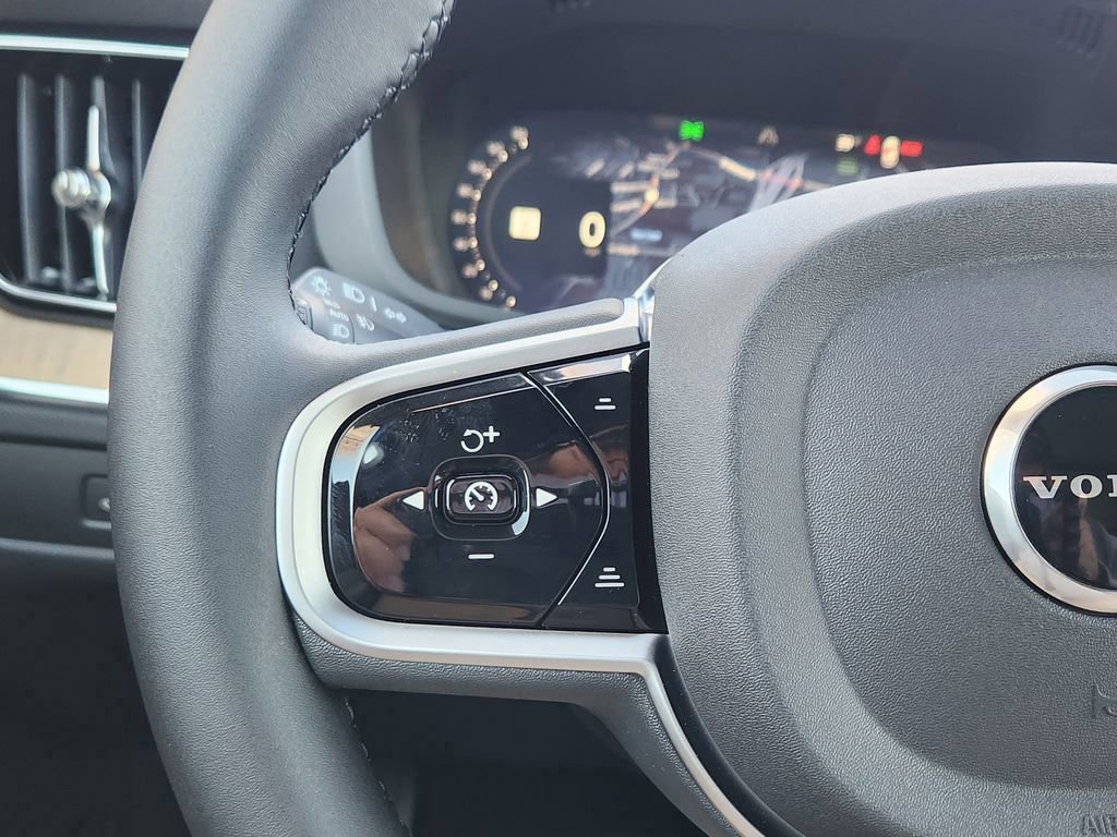 New 2026 Volvo XC60 T8 Plus w/ Protection Package Premier image 17