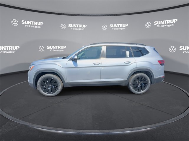 New 2025 Volkswagen Atlas SE image 11