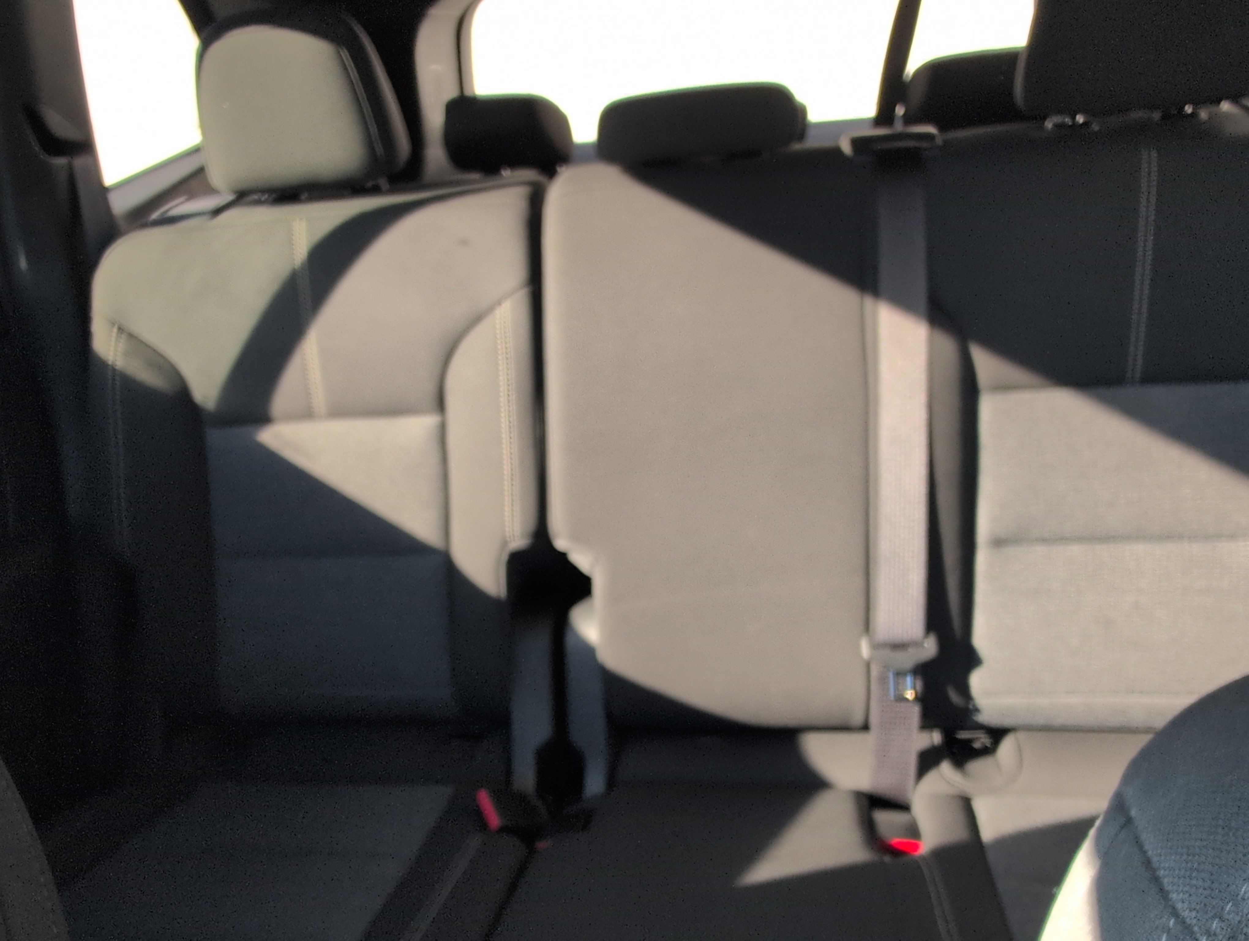 Used 2025 GMC Acadia Elevation image 31