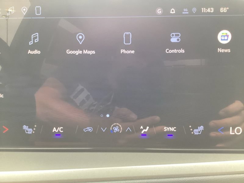 New 2027 Chevrolet Traverse LT w/ Enhanced Driving Package AWD/4WD image 39