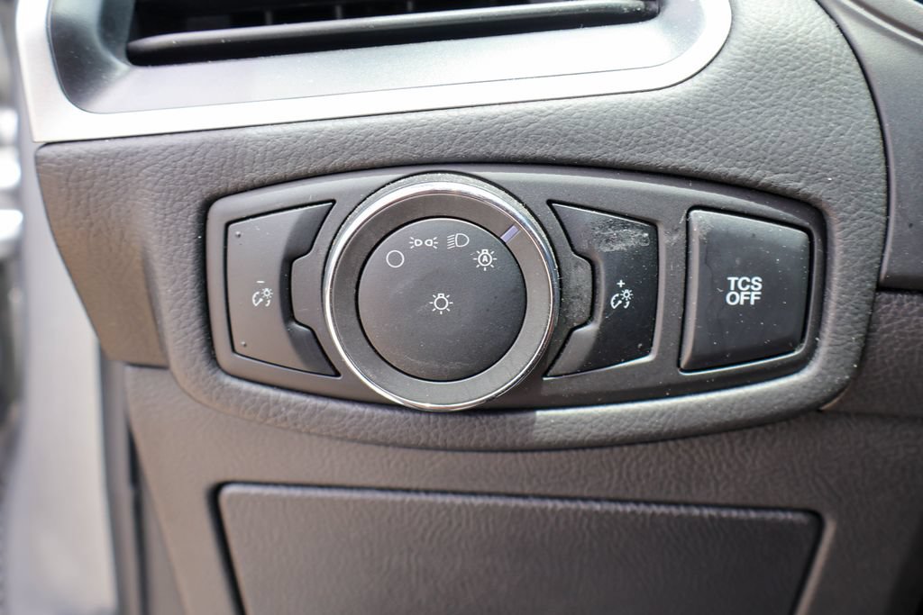 Used 2024 Ford Edge SEL AWD/4WD image 17