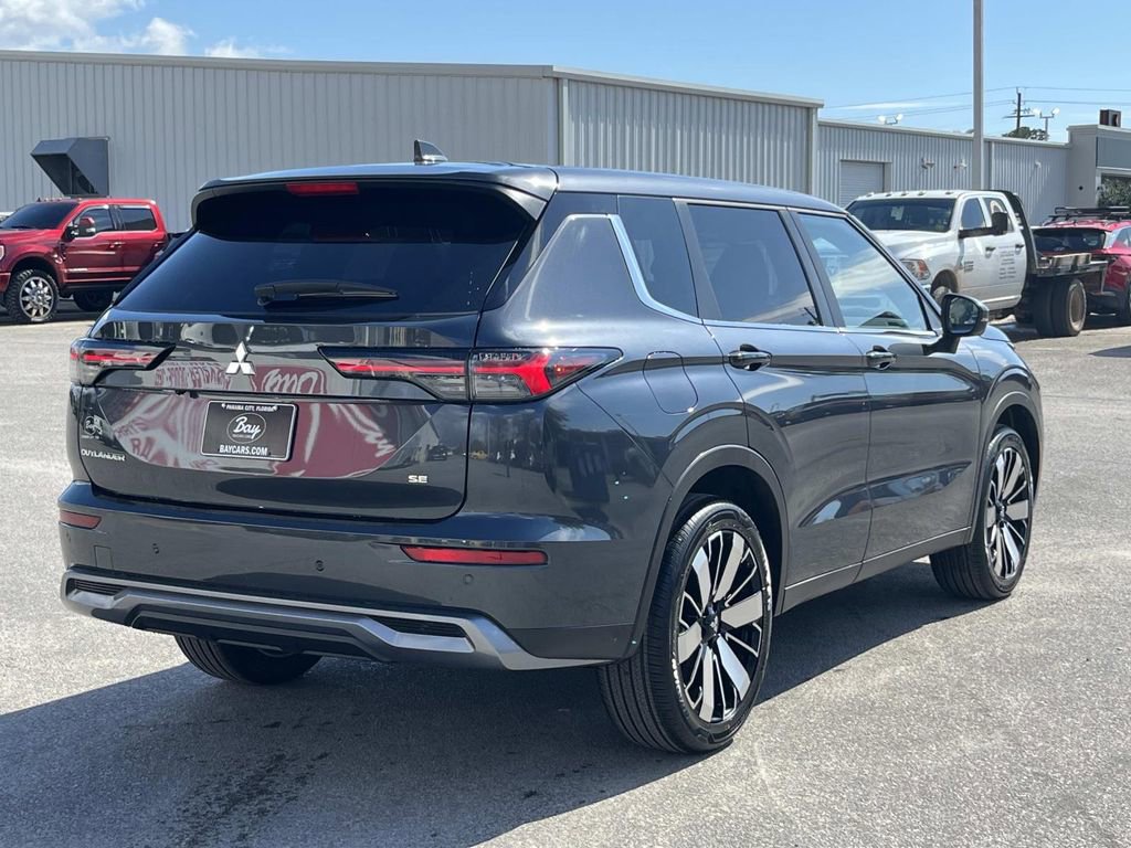 New 2026 Mitsubishi Outlander SE FWD image 4