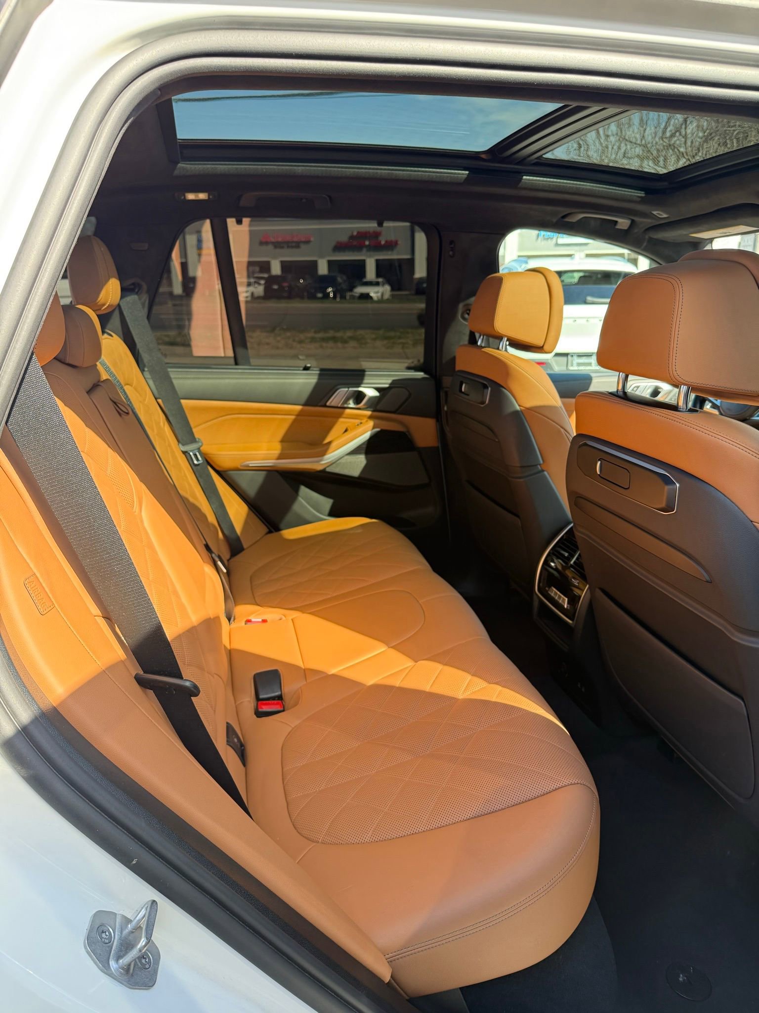 Used 2024 BMW X5 xDrive40i w/ Executive Package image 32