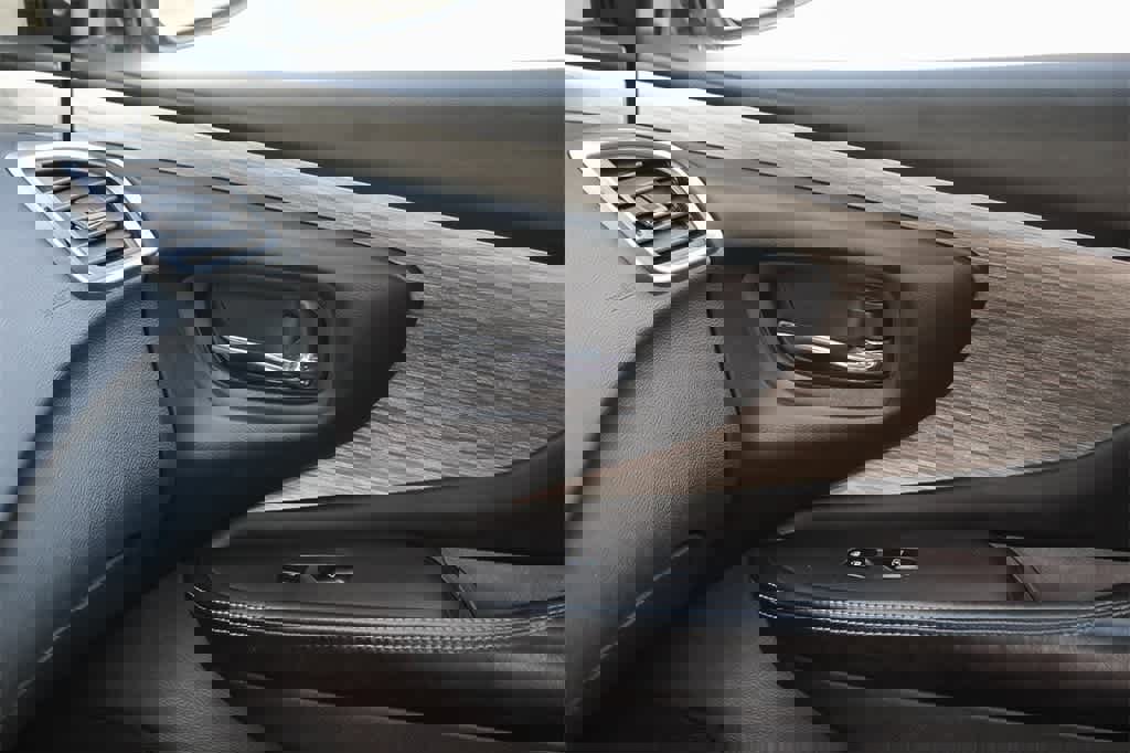 Used 2018 Nissan Murano SV image 20