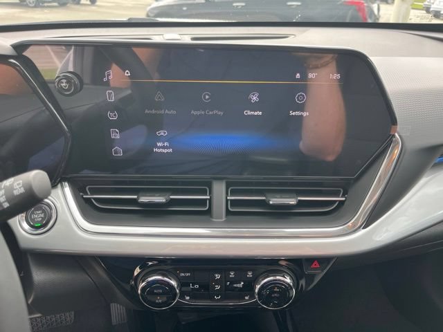 New 2026 Chevrolet Trax LT w/ Sunroof Package FWD image 21