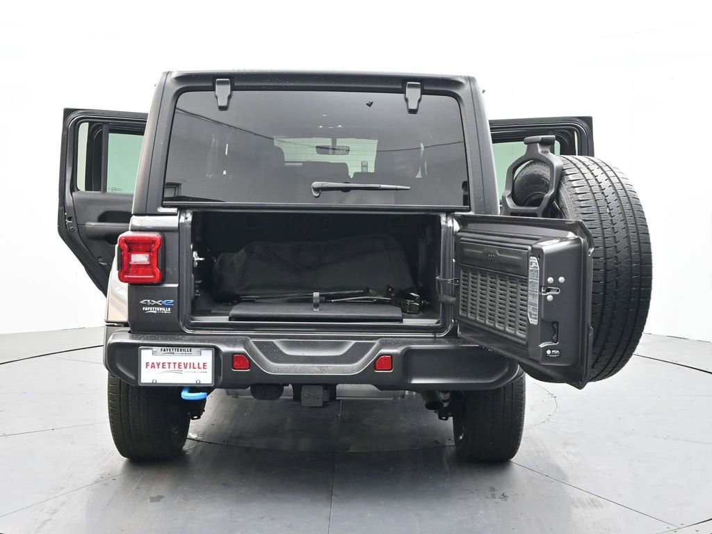 Used 2022 Jeep Wrangler Unlimited Sahara image 46