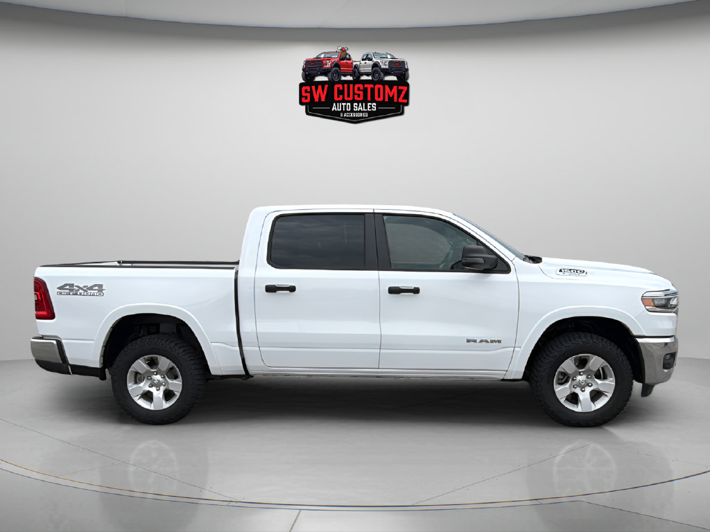 Used 2025 RAM 1500 Big Horn AWD/4WD image 8