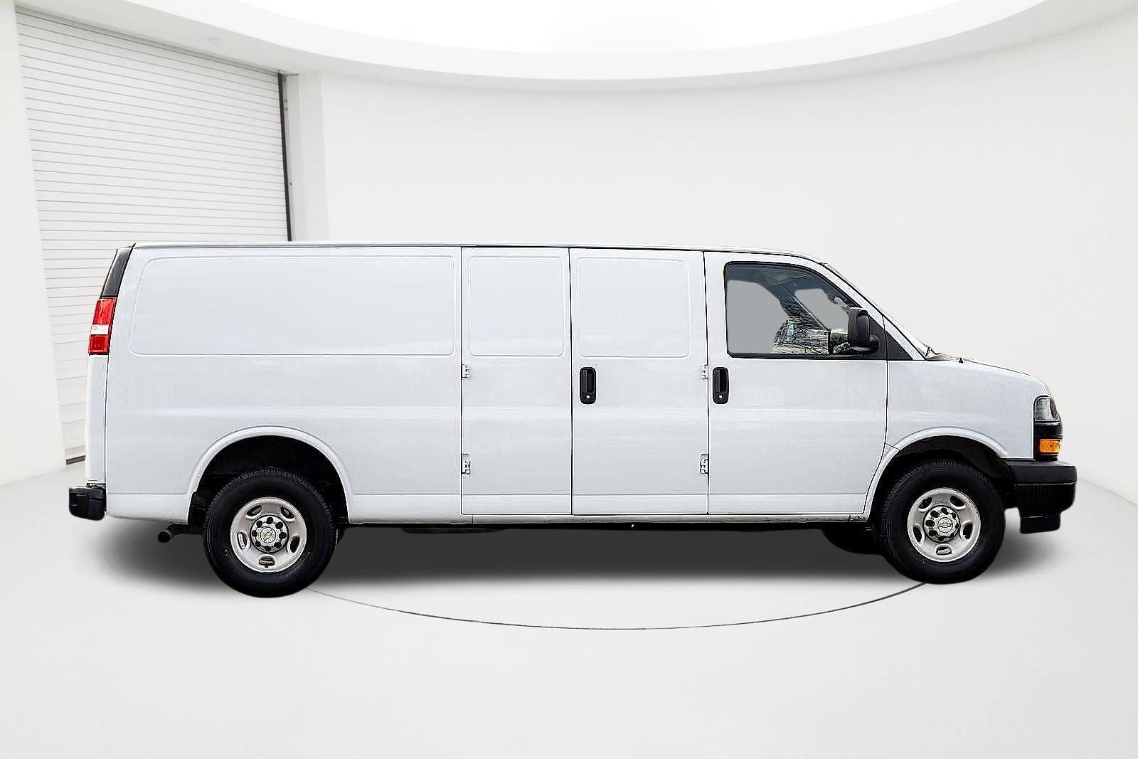 Certified 2022 Chevrolet Express 2500 Extended w/ Driver Convenience Package image 9