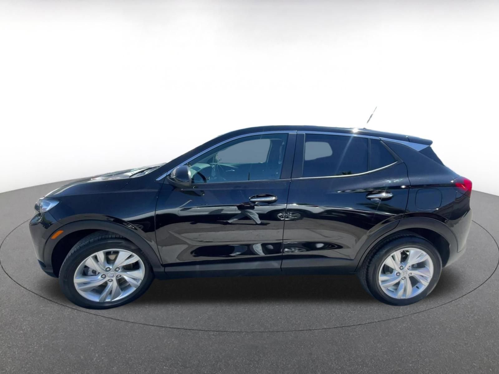Used 2025 Buick Encore GX Preferred FWD image 9