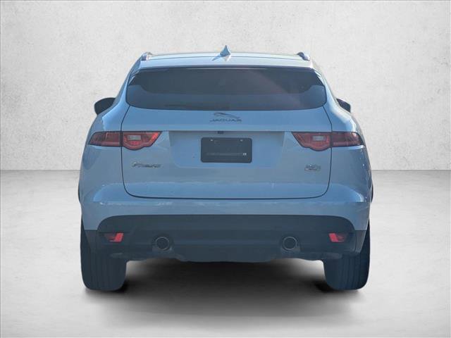 Used 2017 Jaguar F-PACE Prestige image 5