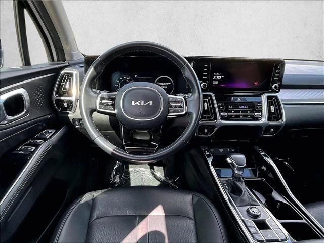 Used 2023 Kia Sorento SX image 7