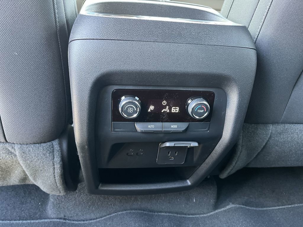 New 2025 Chevrolet Traverse LT w/ Driver Confidence Package image 22