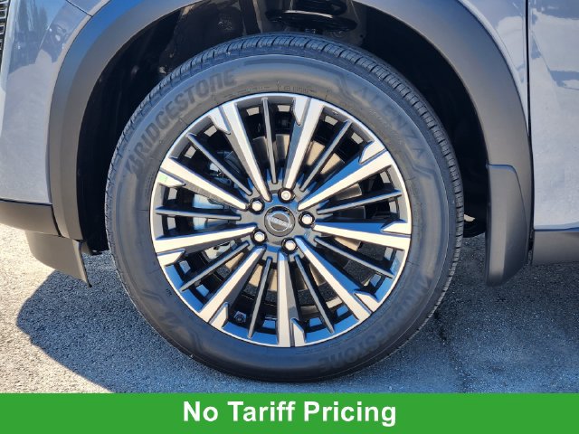 New 2026 Nissan Pathfinder Platinum FWD image 8