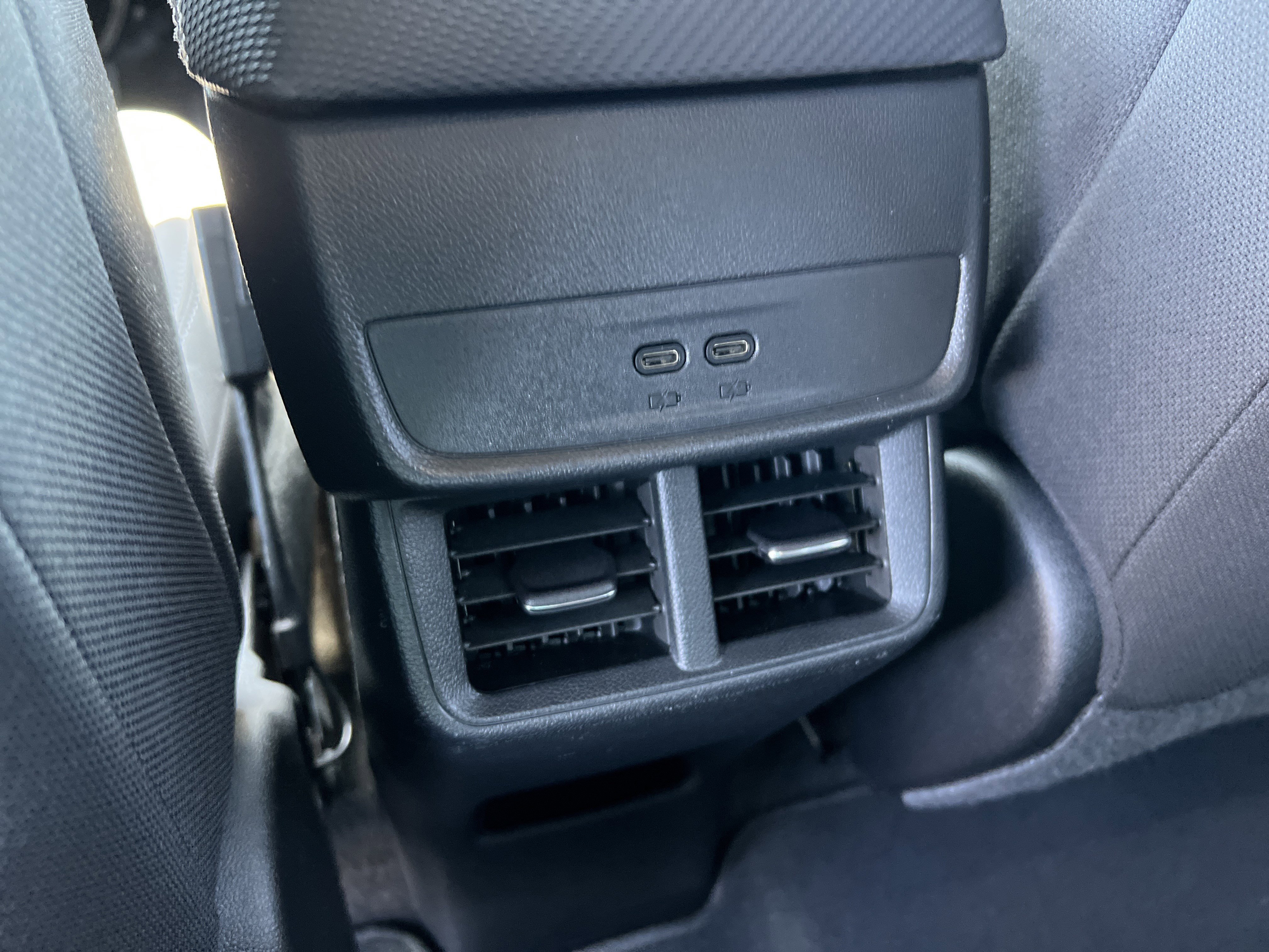 Used 2025 Chevrolet Equinox LT AWD/4WD image 32