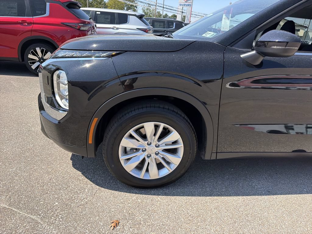 New 2026 Mitsubishi Outlander ES AWD/4WD image 9