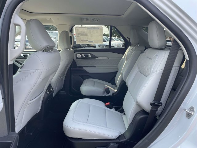 New 2026 Ford Explorer Platinum w/ LUX Leather Package AWD/4WD image 14