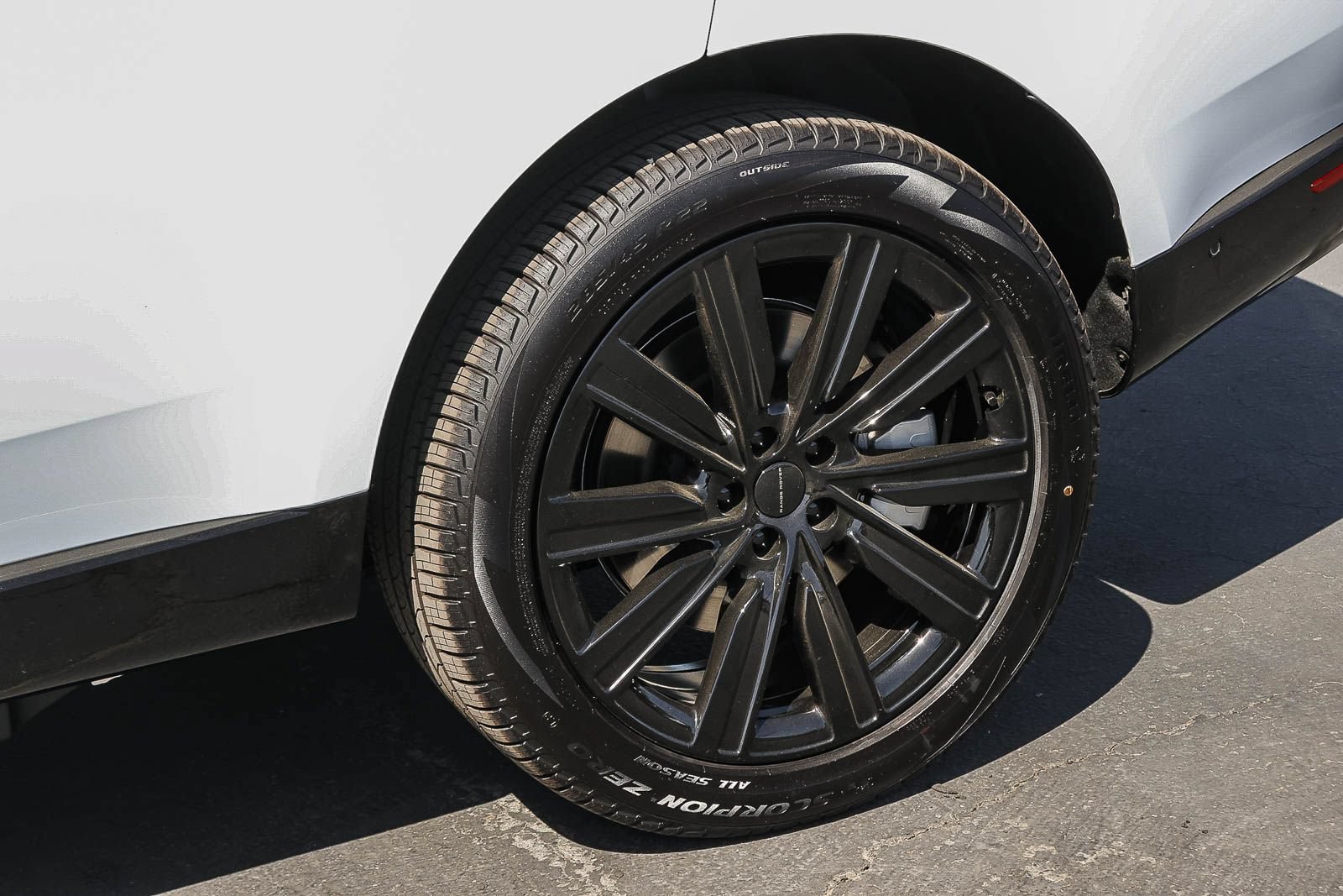New 2026 Land Rover Range Rover SE AWD/4WD image 10