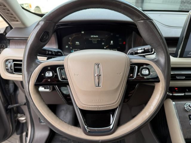 Used 2020 Lincoln Aviator Reserve w/ Equipment Group 202A image 36