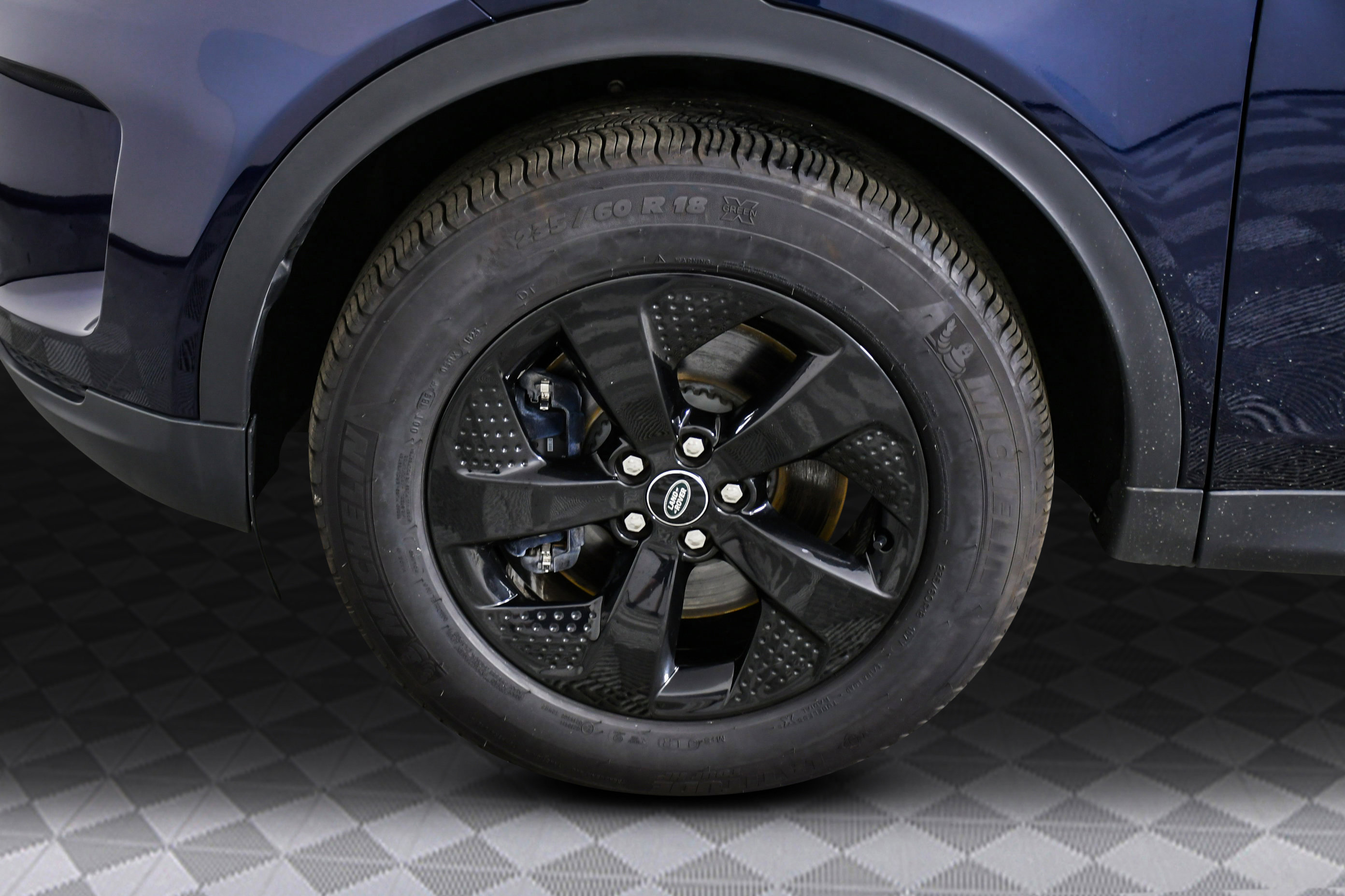 Used 2023 Land Rover Discovery Sport S image 37