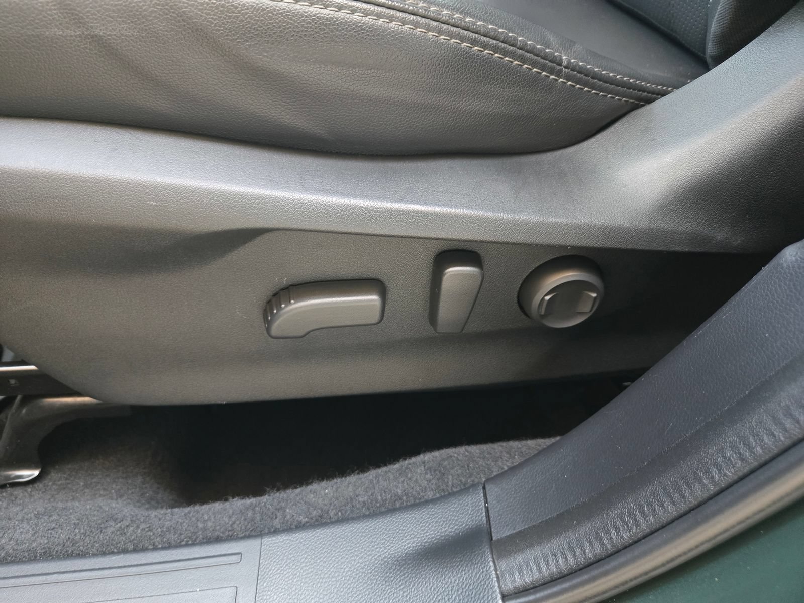 Used 2023 Subaru Forester Touring AWD/4WD image 25