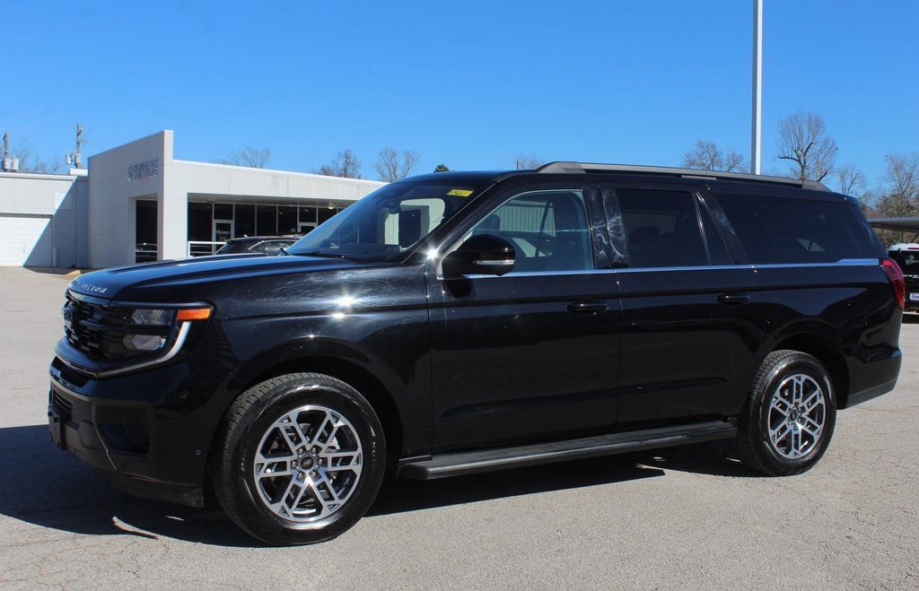 Used 2025 Ford Expedition Max Active image 2