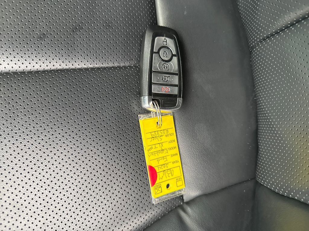 Used 2024 Ford Expedition Max XLT image 34