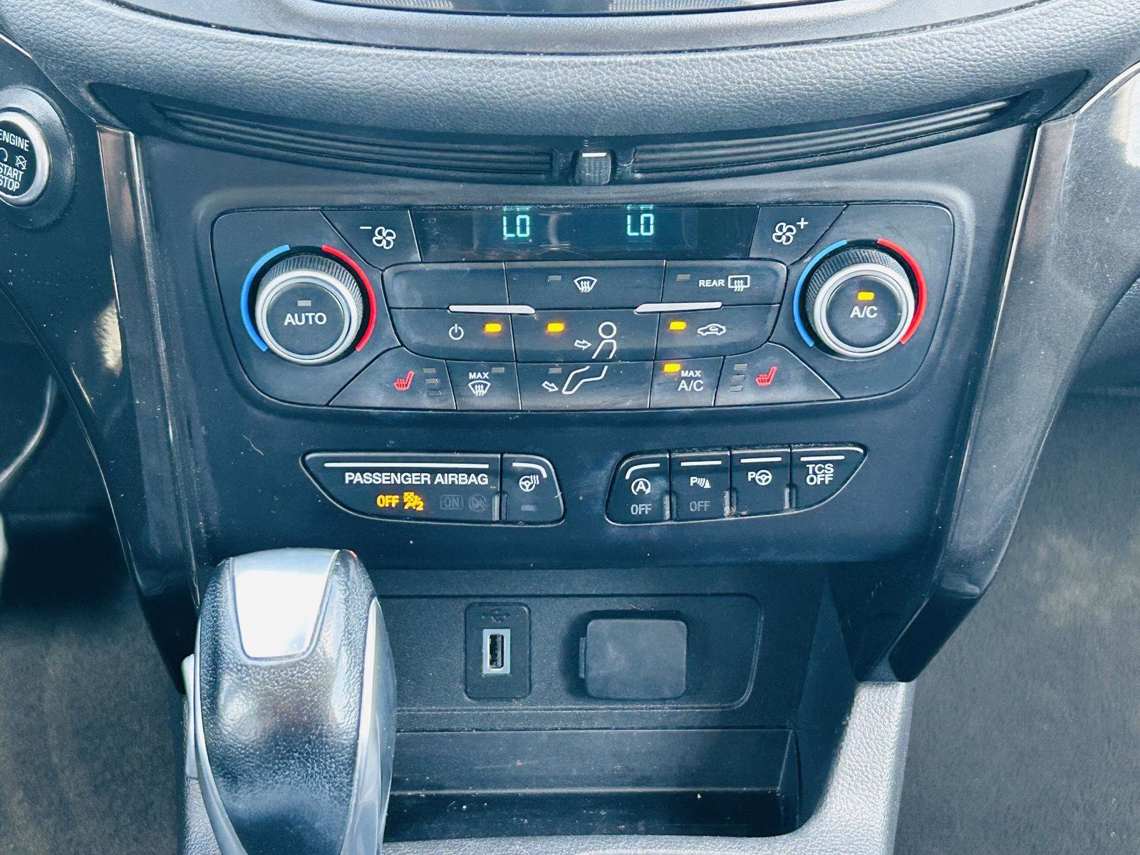 Used 2019 Ford Escape Titanium FWD image 19