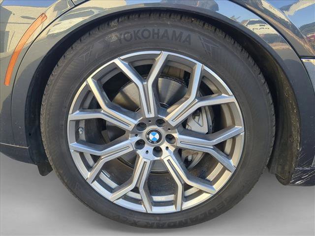 Used 2021 BMW X7 xDrive40i w/ Executive Package image 27