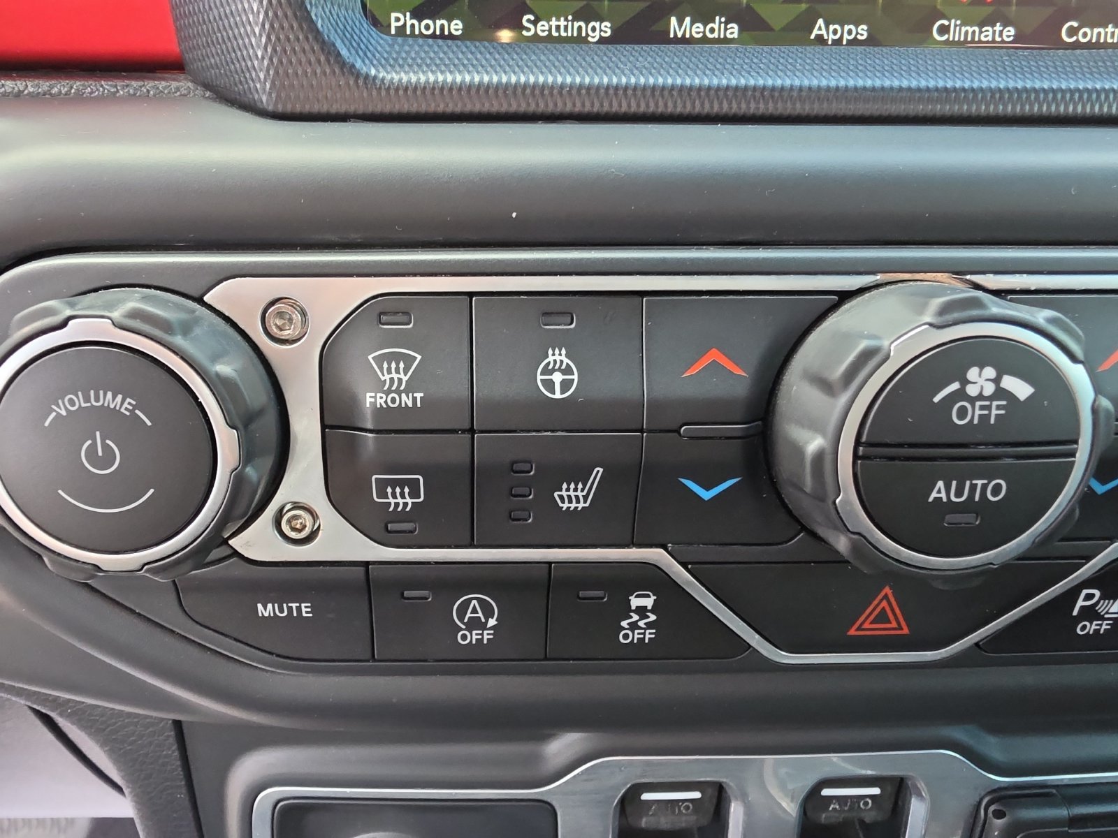 Used 2018 Jeep Wrangler Rubicon AWD/4WD image 15