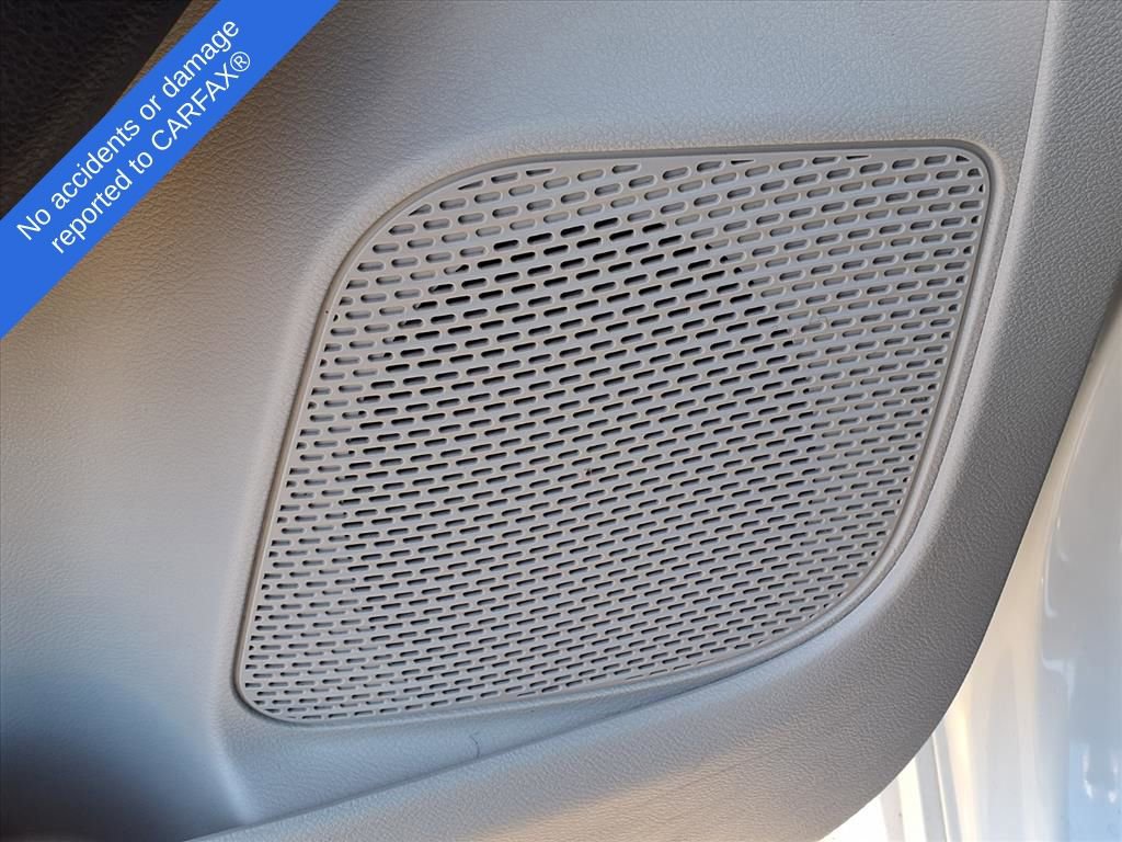 Used 2023 Chrysler Pacifica Limited image 18