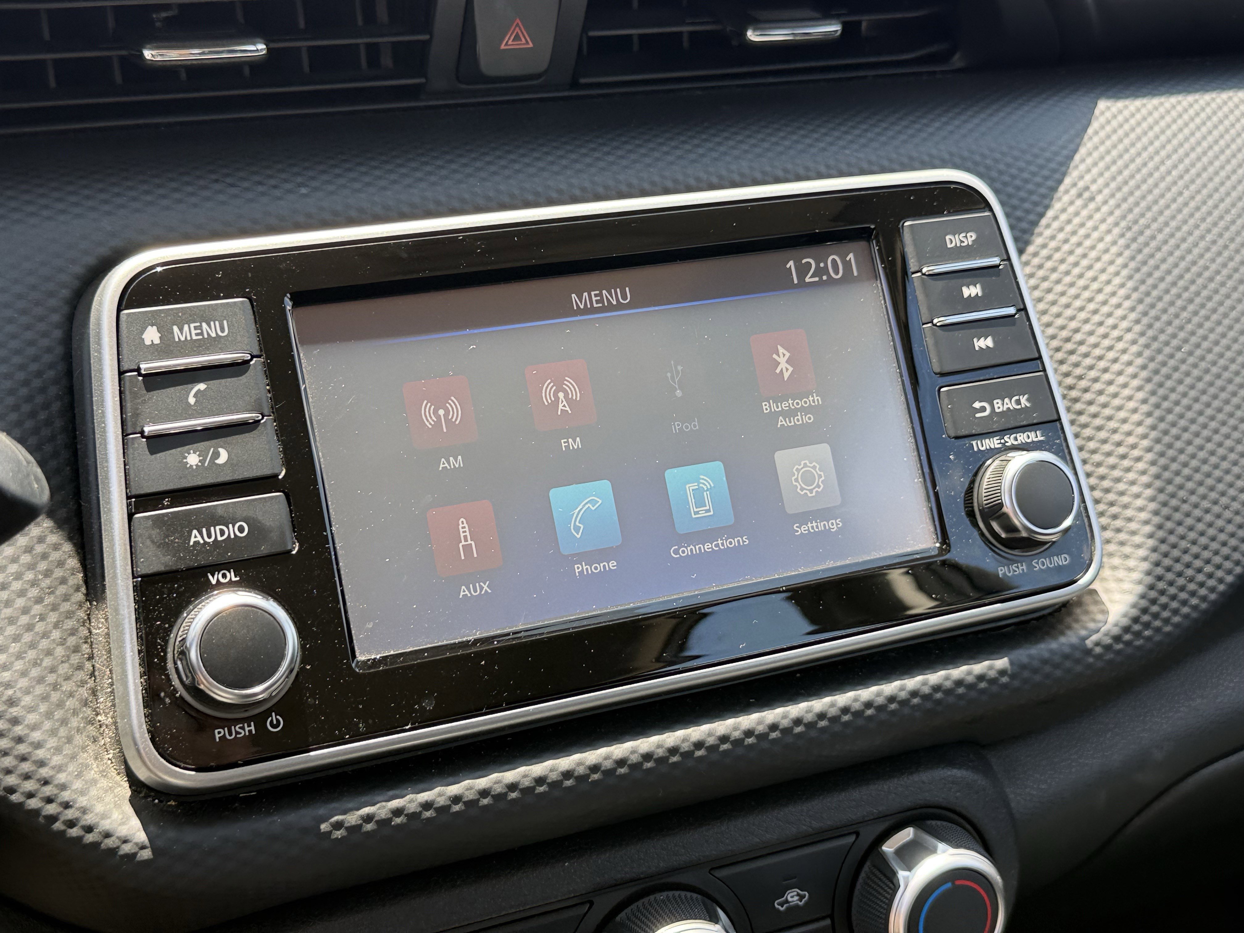 Used 2024 Nissan Kicks S FWD image 21
