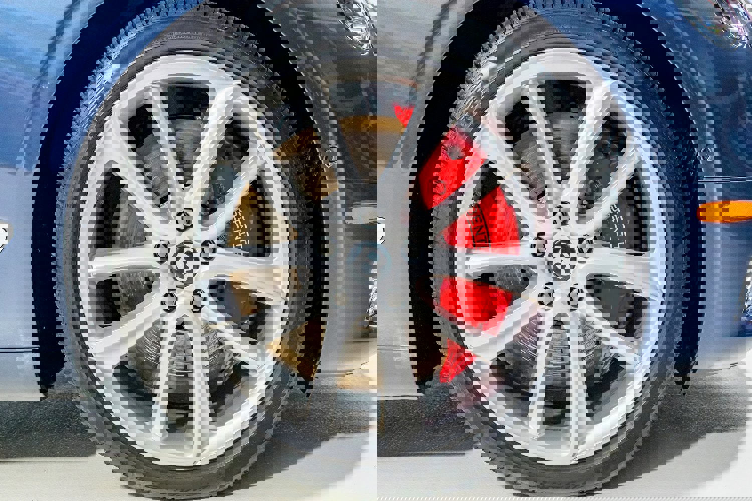 Used 2021 Bentley Continental GT image 24