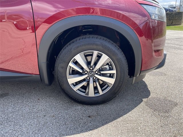 Certified 2025 Nissan Pathfinder SL image 14