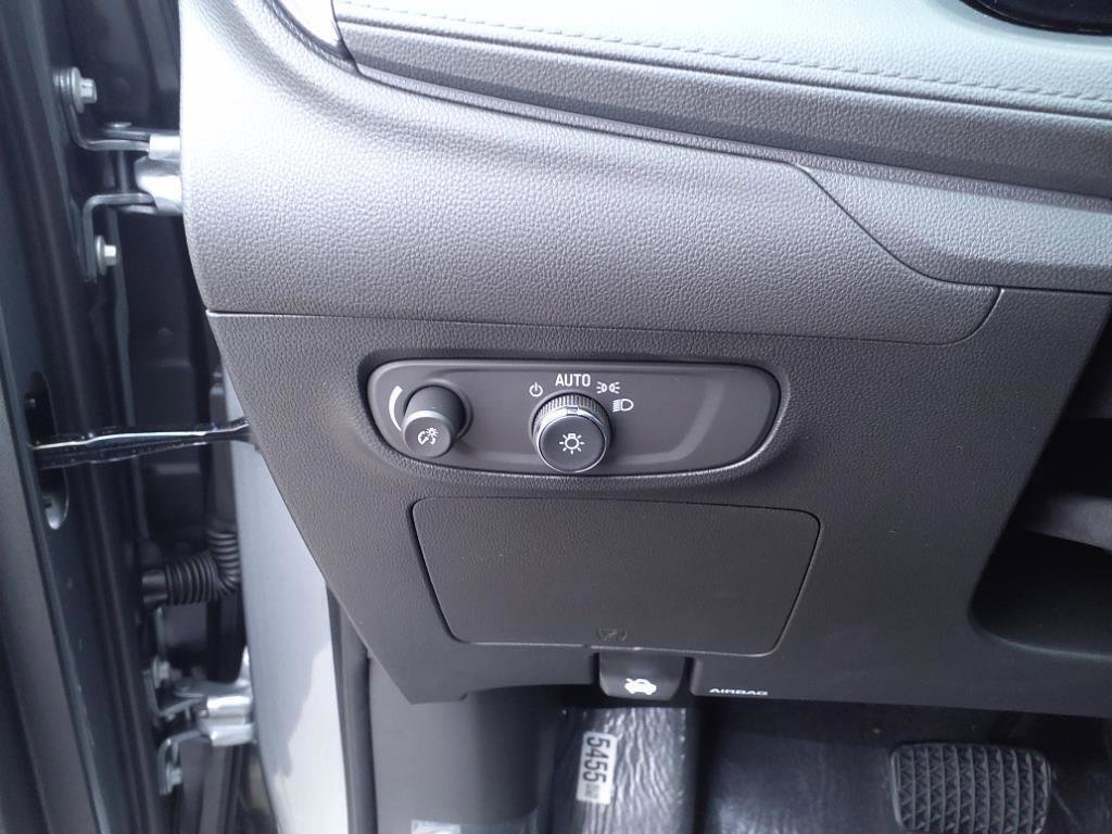 Used 2024 Buick Encore GX Avenir w/ Avenir Convenience Package image 14